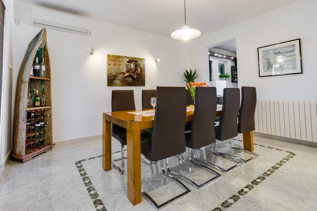 Kuca Za Odmor Kuzmanic Villa Kaštela Exteriör bild