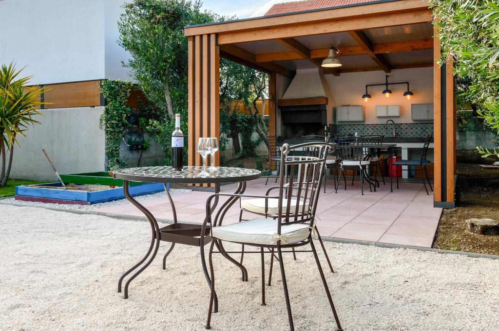 Kuca Za Odmor Kuzmanic Villa Kaštela Exteriör bild